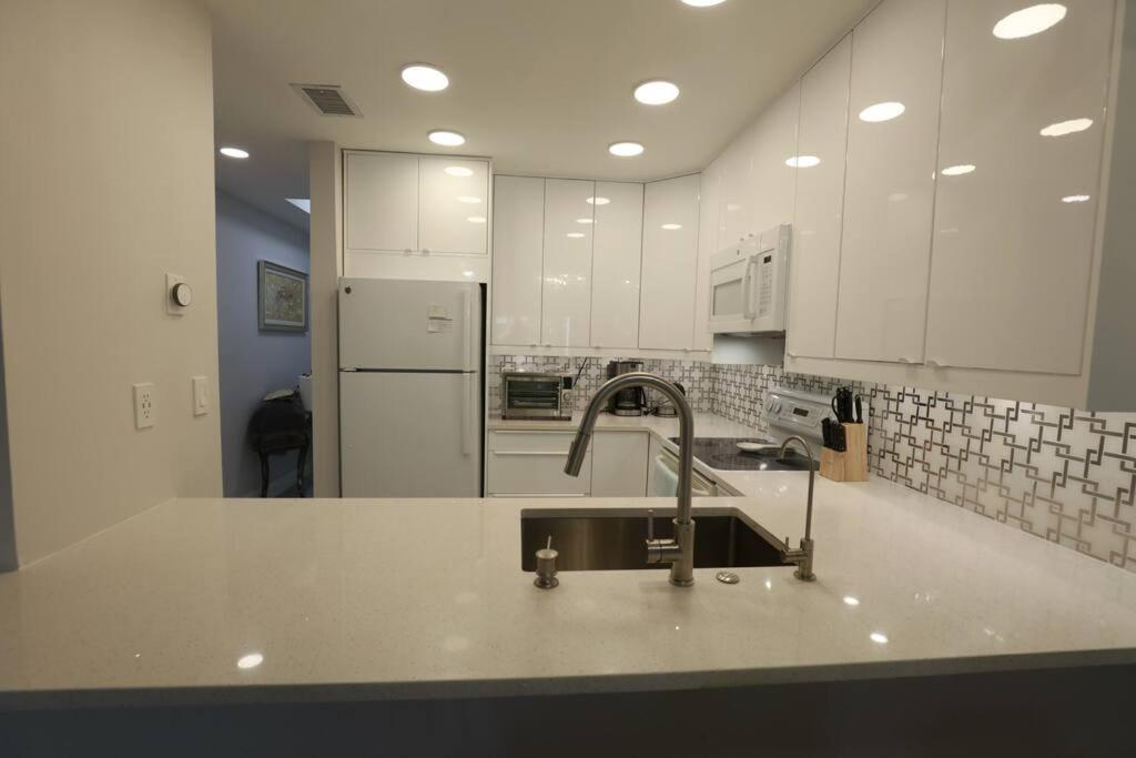 Naples Dream At Wtc With Heated Pool Spa Sauna 7 Bicycles And 3 Mls To Beach Exteriör bild
