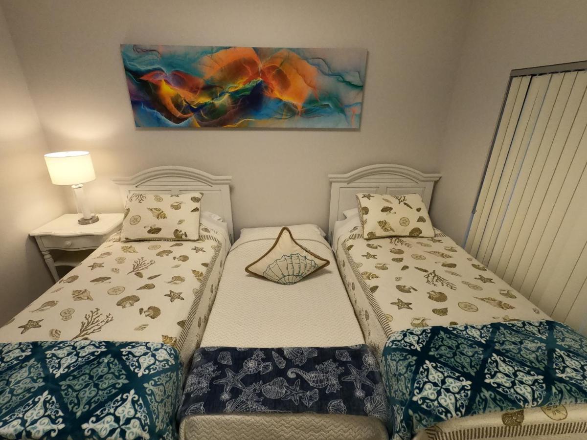 Naples Dream At Wtc With Heated Pool Spa Sauna 7 Bicycles And 3 Mls To Beach Exteriör bild